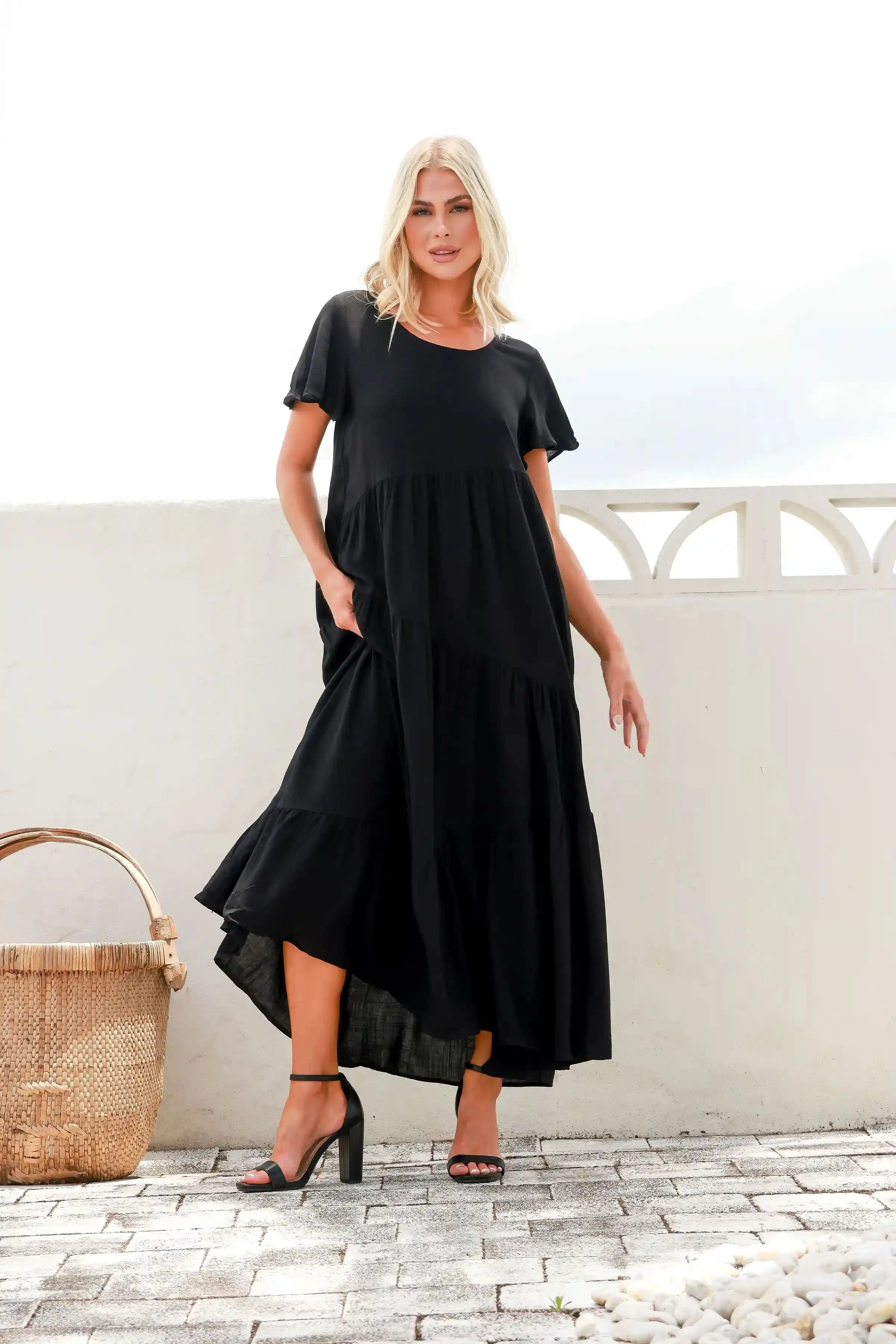 Alessia Linen Maxi Dress - Black