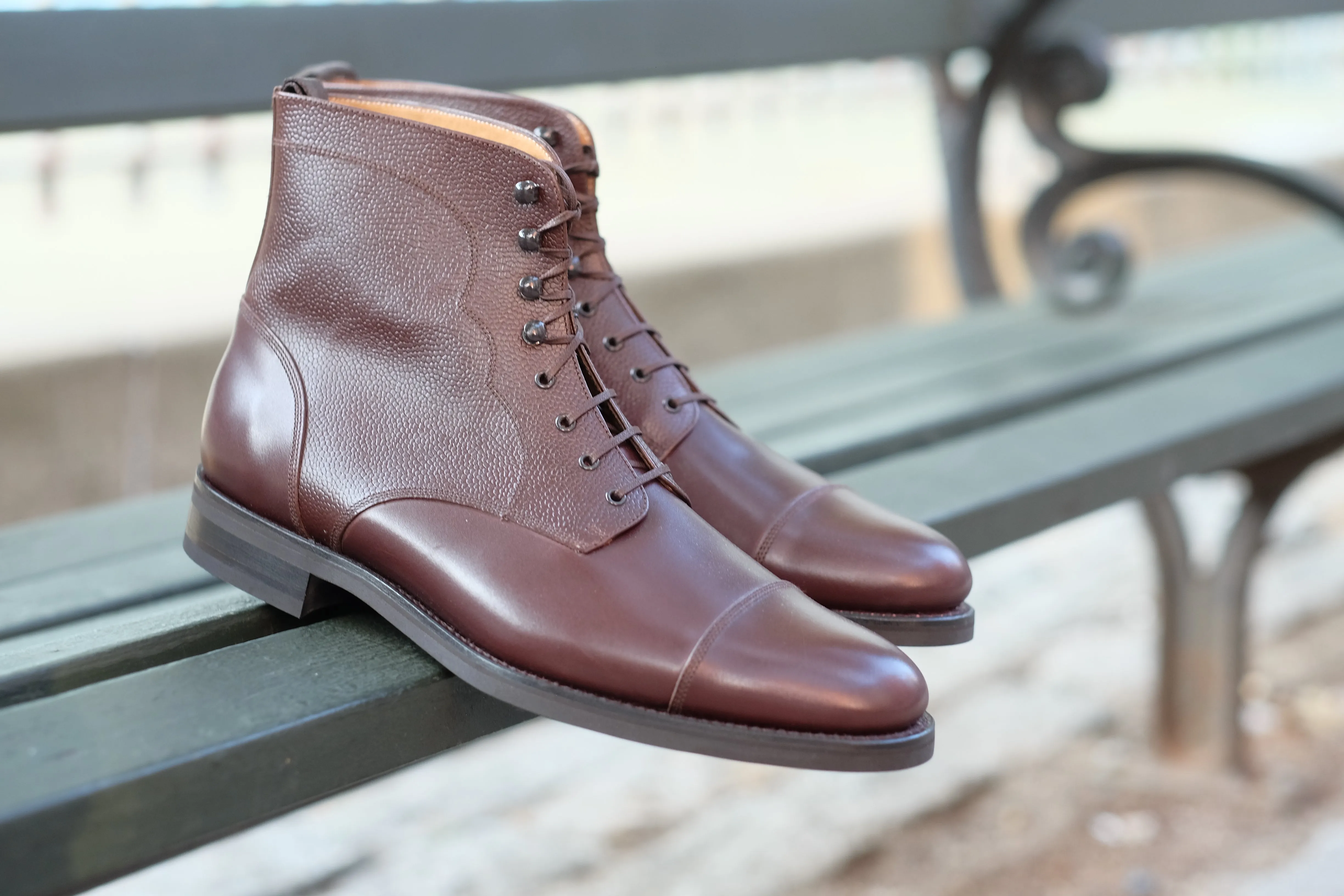 Columbia Redux - Dark Oak Calf / Dark Oak Grain