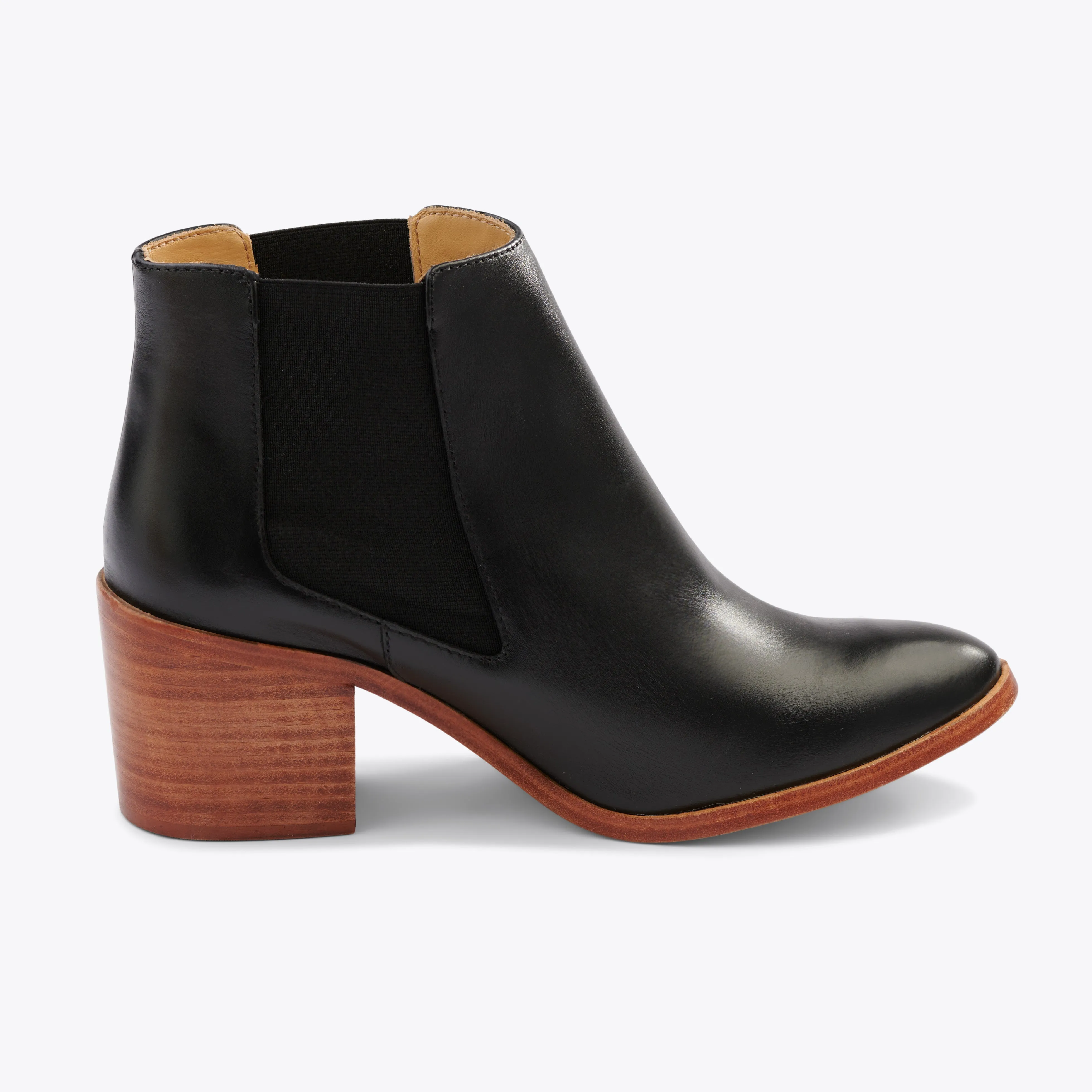 Heeled Chelsea Boot Black