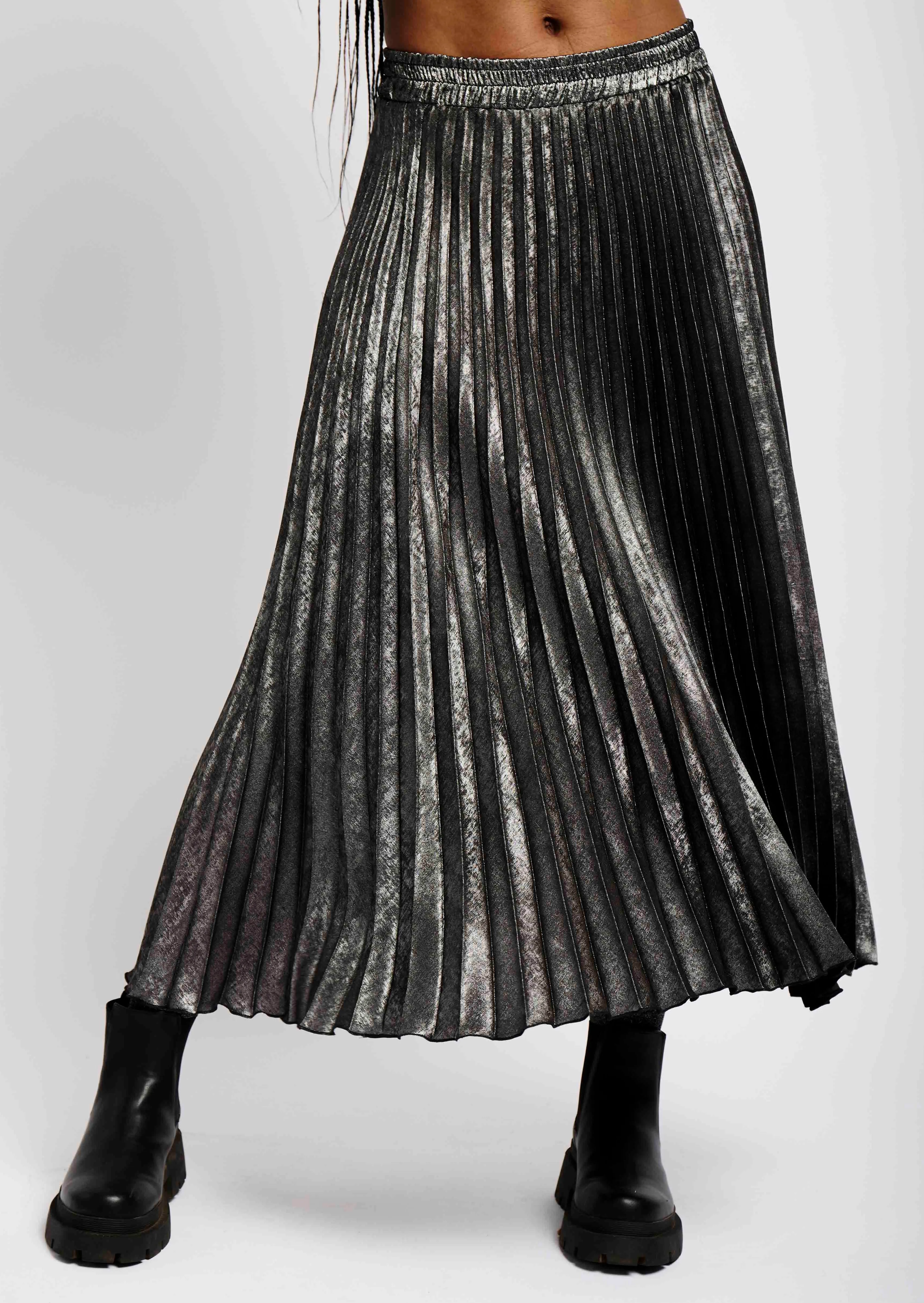 Metallic Pleated Skirt in Silver