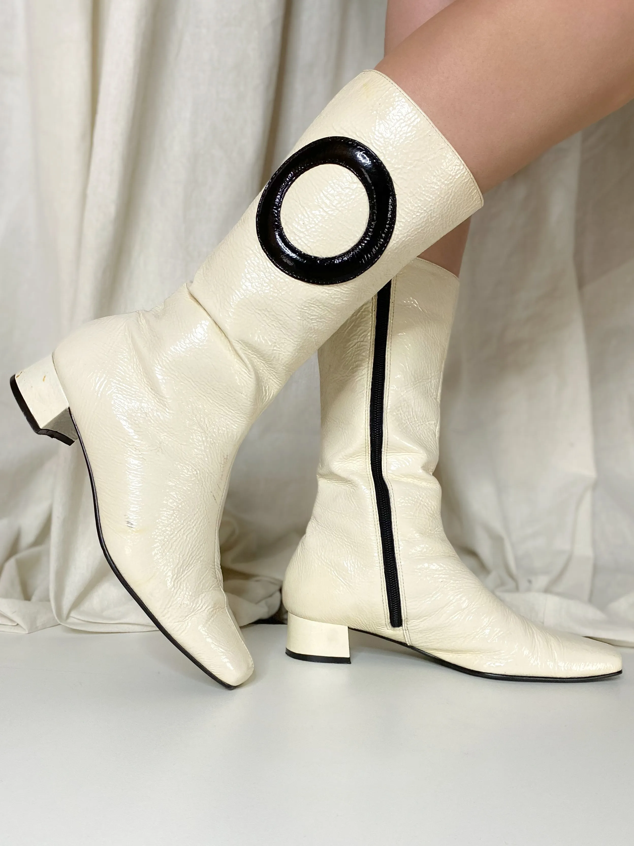 RETRO LEATHER BOOTS [ Cream, Black Circle, mid length, Mod, SIZE 6 ]