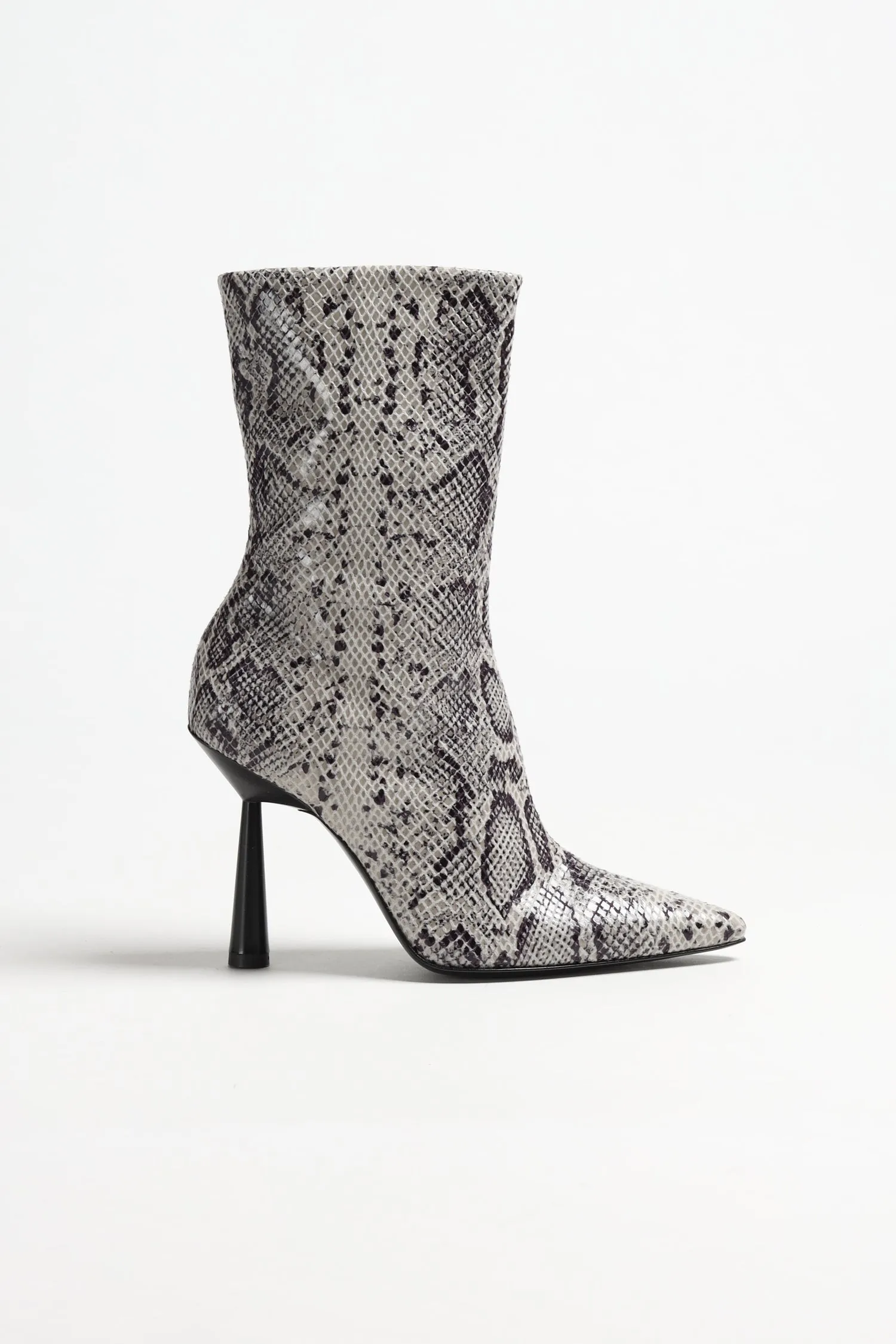 Stiefel Rosie 7 in Python